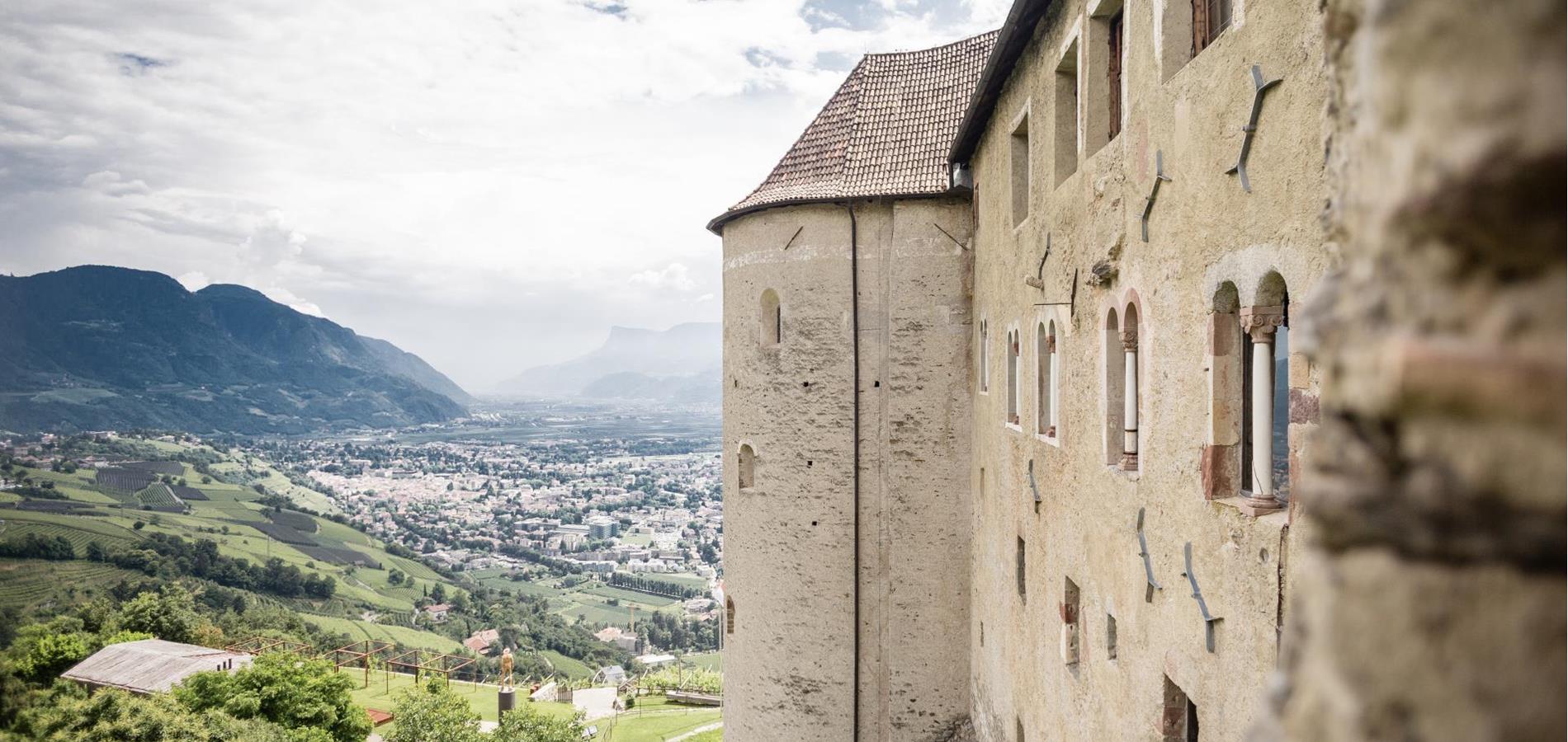 Schloss Tirol castle