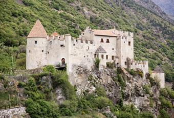 Kastelbell Castle